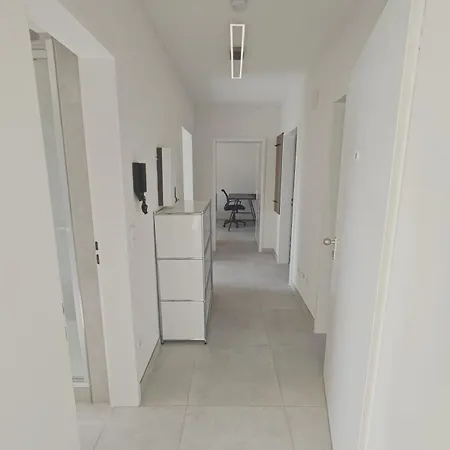 3-room With 2 Balconies Apartment Karlsruhe